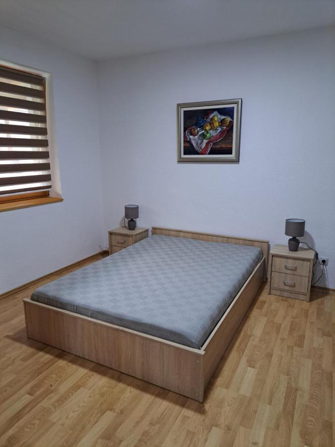 Tratincica Apartment เทียนทิชเท ภายนอก รูปภาพ